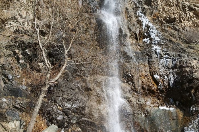 آبشار چال پونه تنگه خشکه و چال مگس